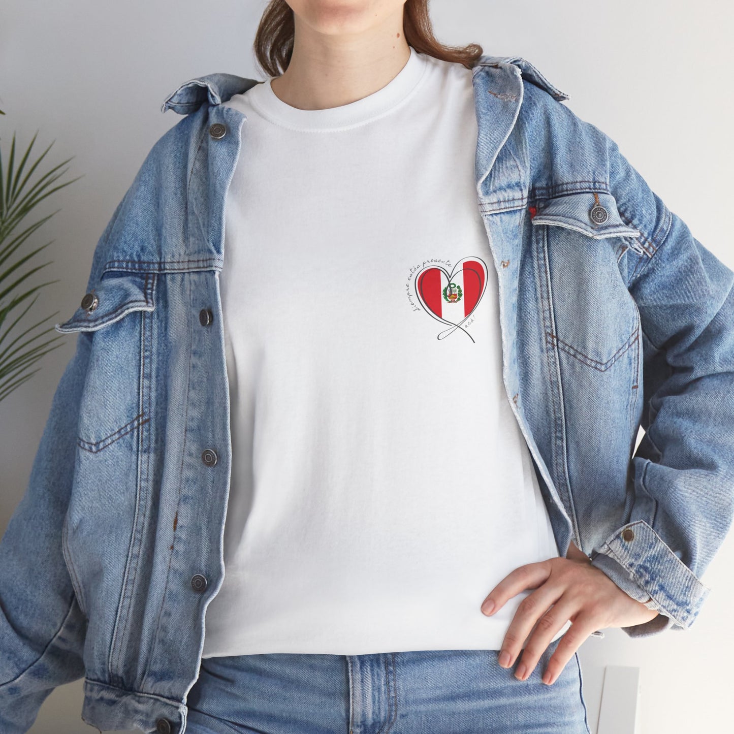 Siempre estas presente (heart shape) Peru Unisex Heavy Cotton Tee