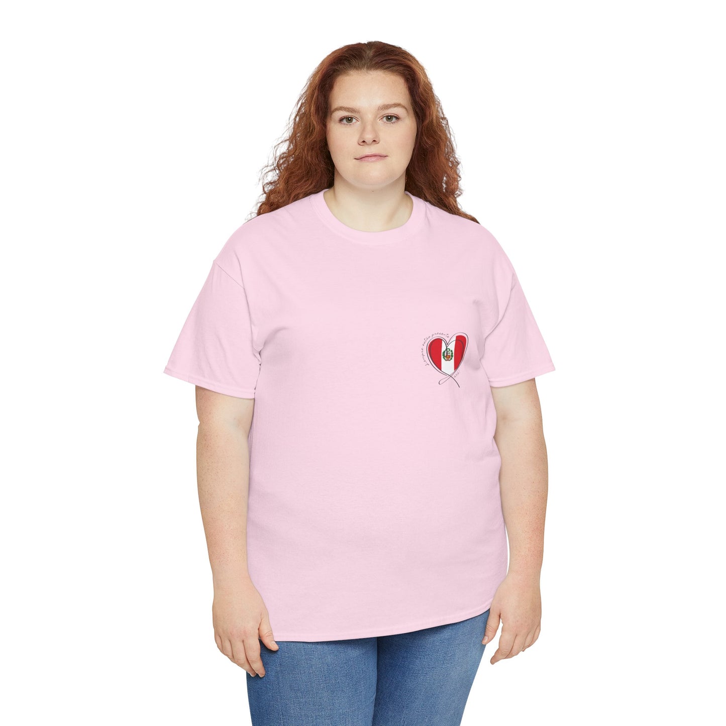 Siempre estas presente (heart shape)  Peru Unisex Heavy Cotton Tee