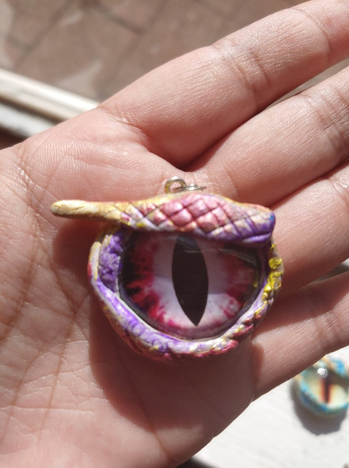 Handmade Dragon Eye Pendant - The online Eye of Kizzizex the Ruinous